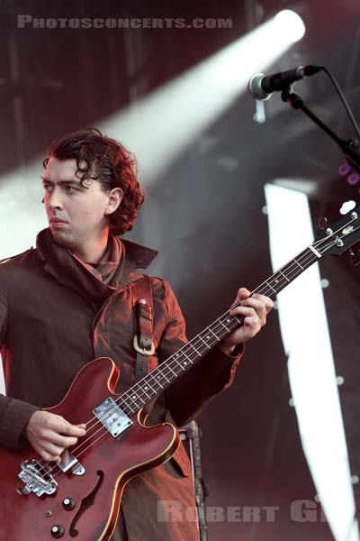 MILES KANE - 2012-06-22 - PARIS - Hippodrome de Longchamp - 